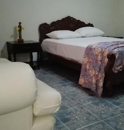 Residencial El Sol De Los Pinos Trujillo Ngoại thất bức ảnh