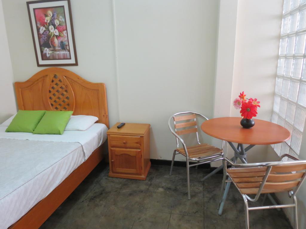 Residencial El Sol De Los Pinos Trujillo Ngoại thất bức ảnh