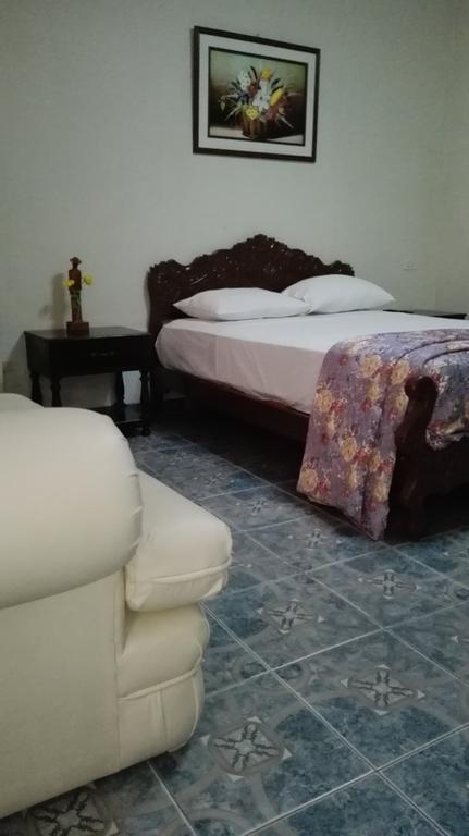 Residencial El Sol De Los Pinos Trujillo Ngoại thất bức ảnh