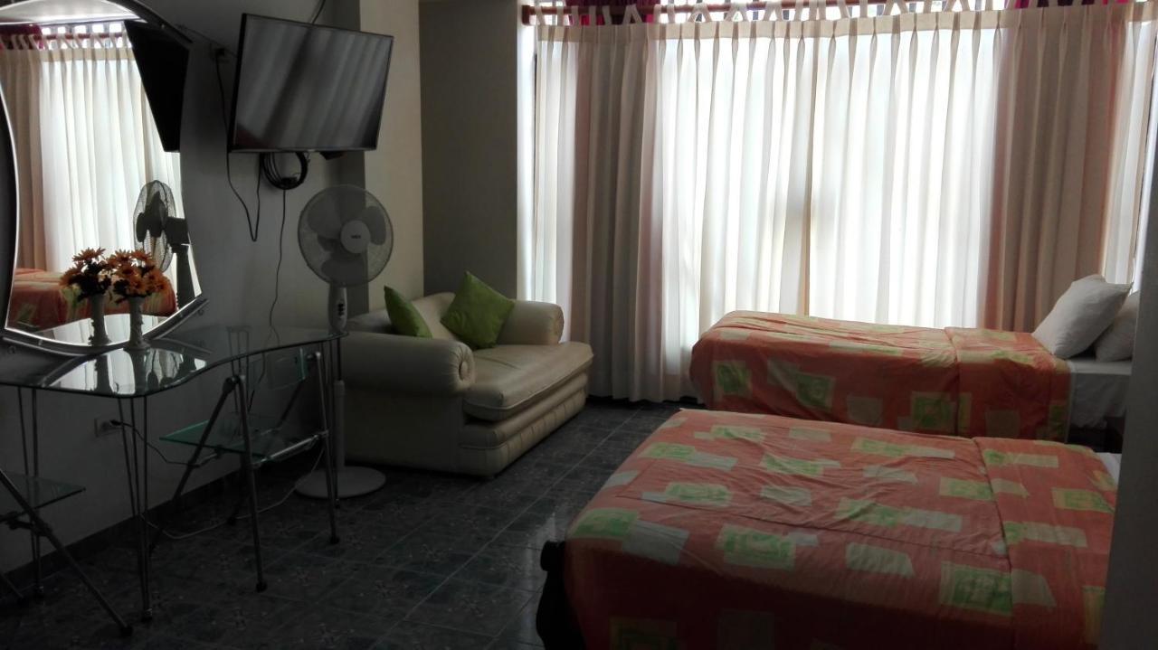 Residencial El Sol De Los Pinos Trujillo Ngoại thất bức ảnh